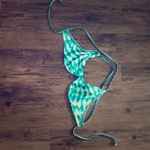 NWOT Body Glove D Cup Bikini Top